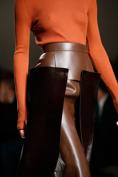 Look 44